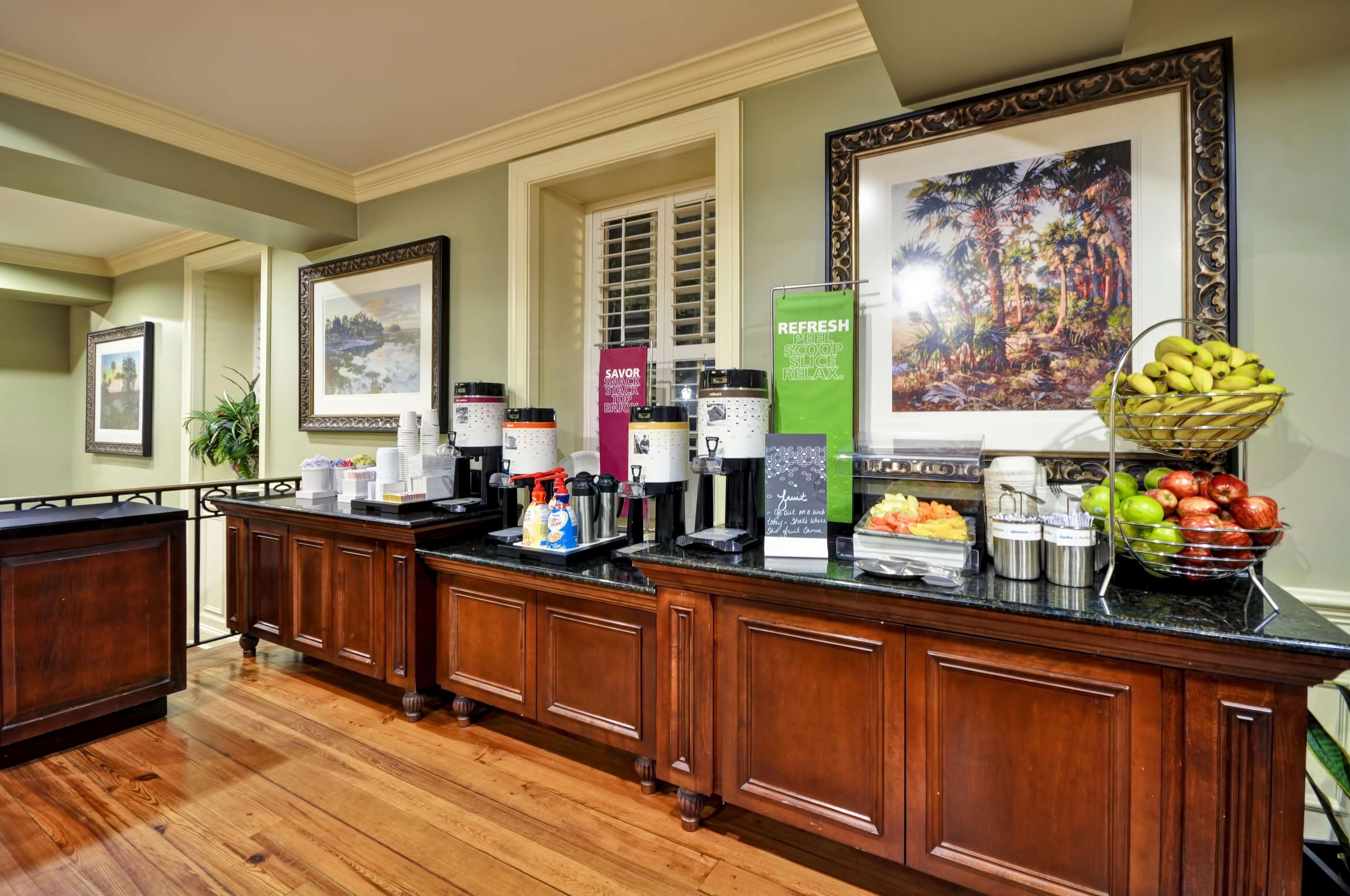 Hampton Inn Charleston-Historic District Exterior foto