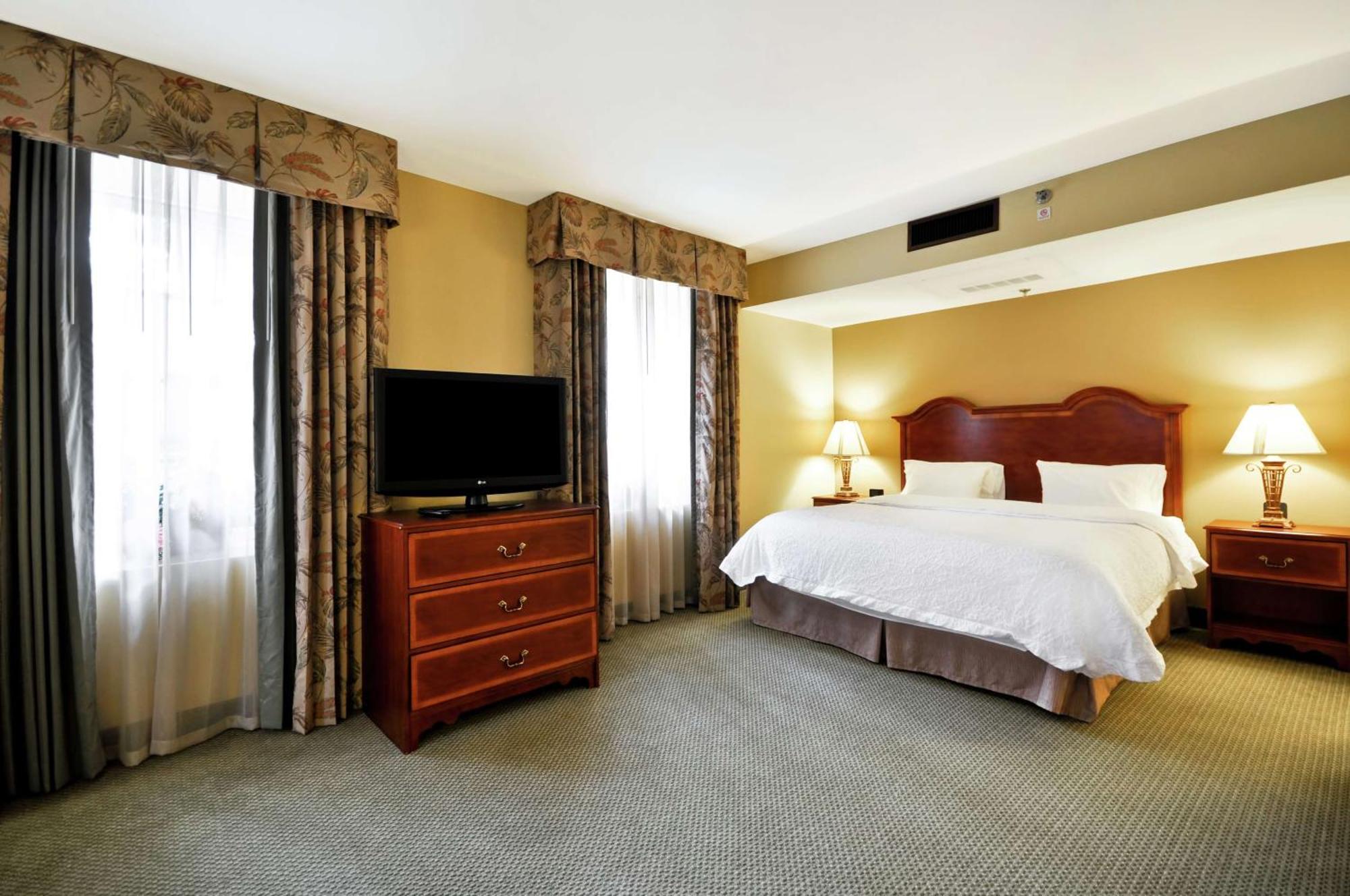 Hampton Inn Charleston-Historic District Exterior foto