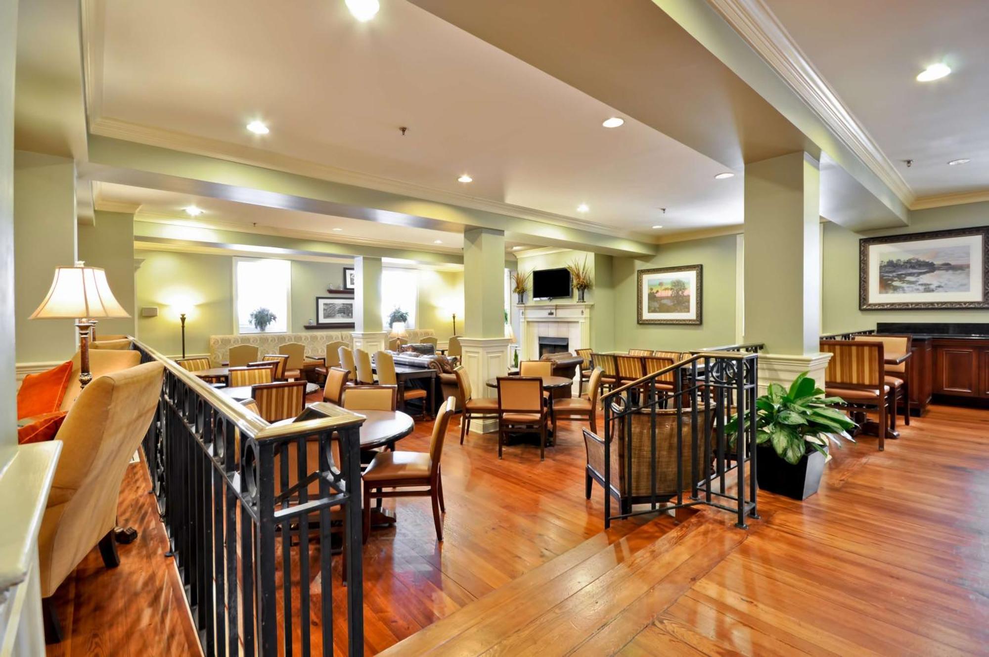 Hampton Inn Charleston-Historic District Exterior foto